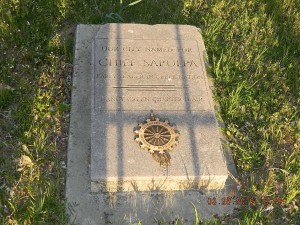 A historical marker near Taft and Division Streets marks the nearby Sapulpa Family Cemetery two blocks south where one can read the headstone “Our City Named for Chief Sapulpa, Early Creek Leader.”