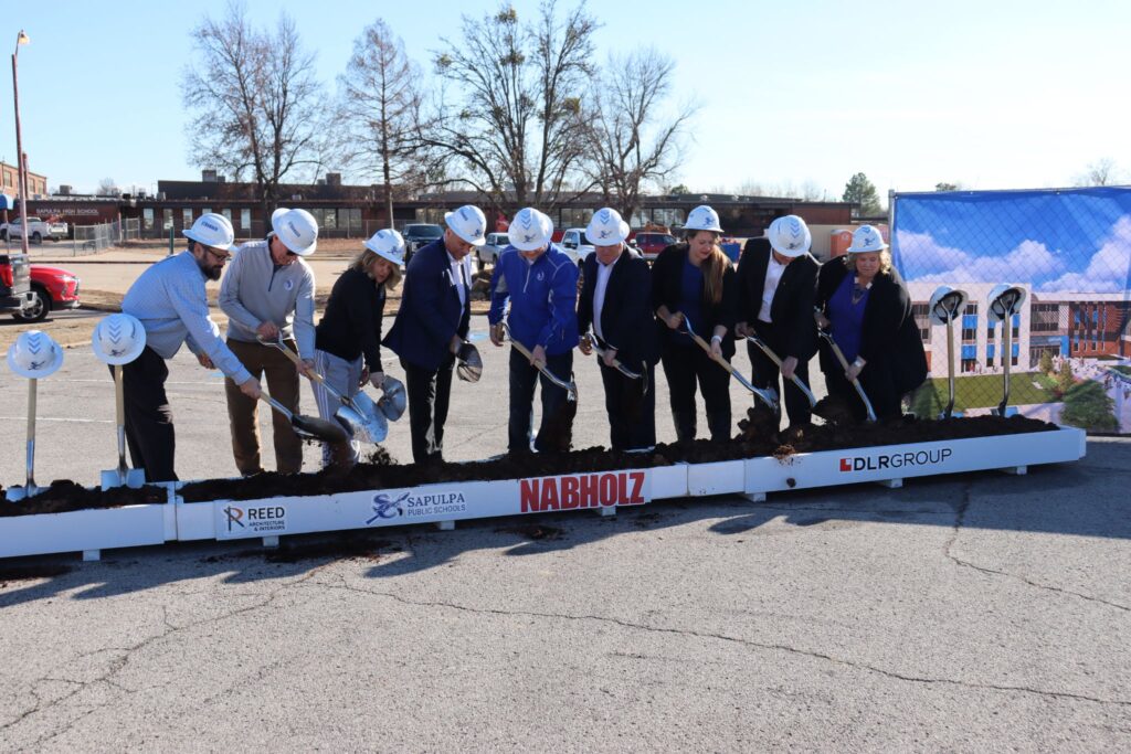 Sapulpa Public Schools holds groundbreaking ceremony for new high ...